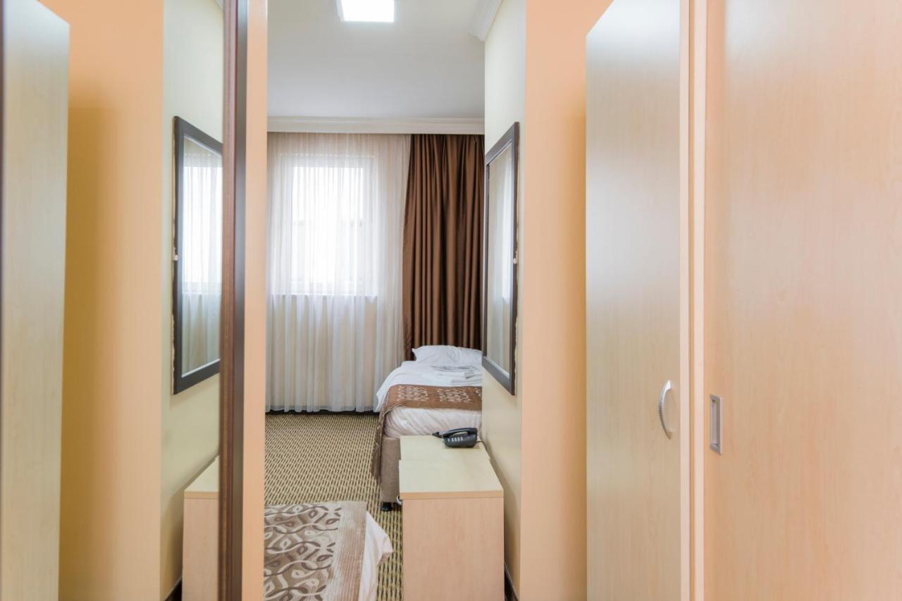 My Dome Economy Hotel Istambul Exterior foto